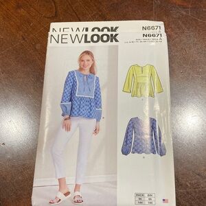 New Look Blue and Yellow Women's Top Pattern